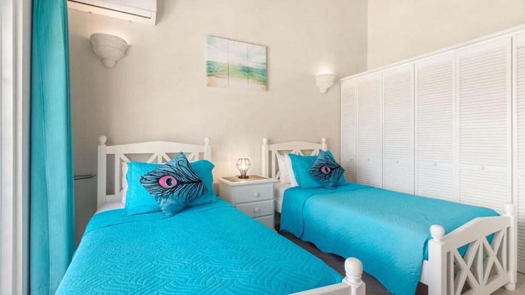Nanpa, Luxury Family Three Bed Villa, St James West Coast, Private Pool Saint James Exterior foto